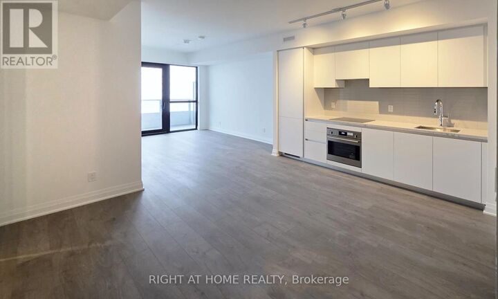 Property Photo:  4015 The Exchange 5811 Lph  ON L5B 0N9 