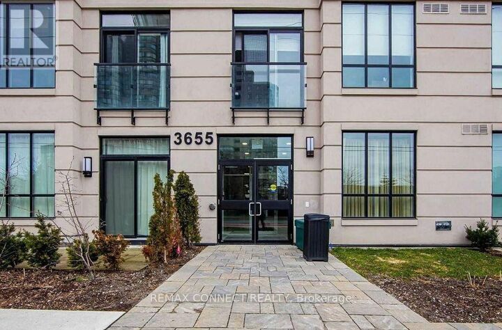 Property Photo:  3655 Kingston Road 908  ON M1M 0E2 