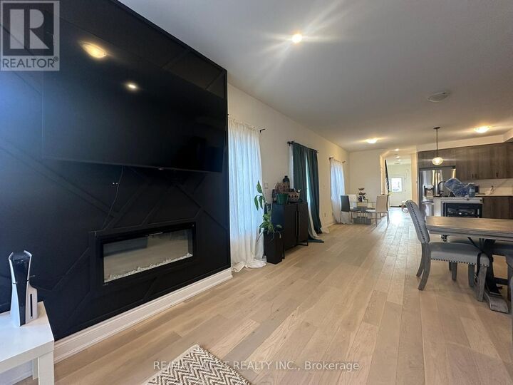 Property Photo:  131 Guelph Street  ON L1H 6H8 