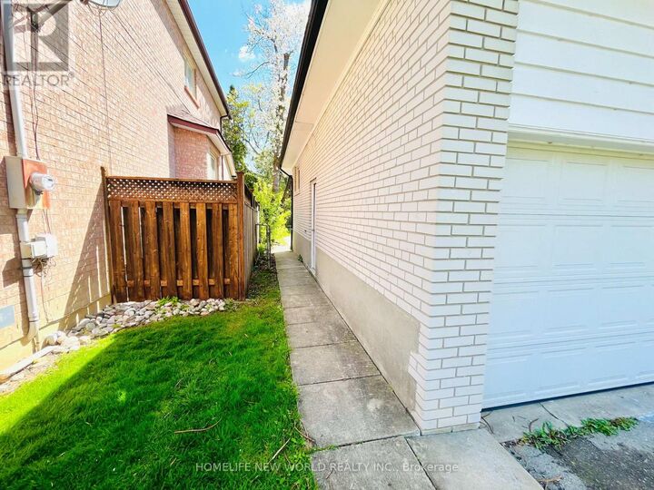 Property Photo:  127 Highgate Avenue Ground  ON M2N 5G5 