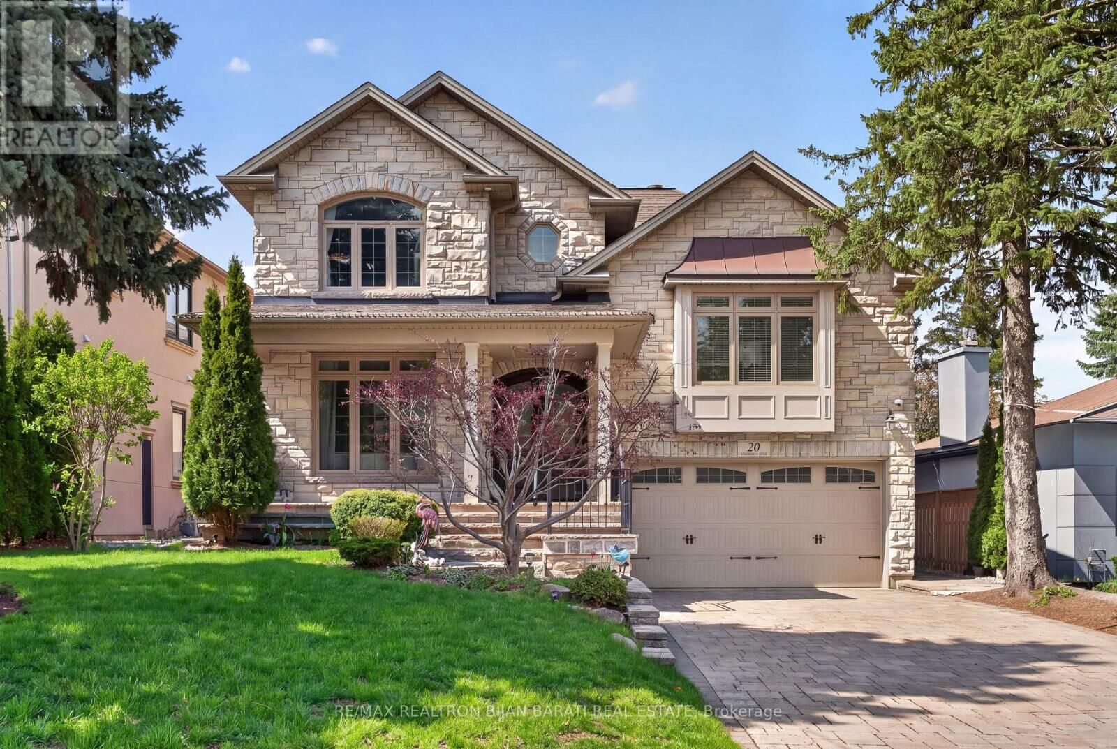 Property Photo:  20 Windham Drive  ON M2K 1X8 