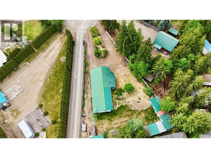 Property Photo: 627 Swanson Place BC V0E 2K2