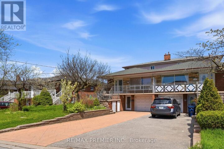Property Photo:  40 Donofree Road  ON M6L 2P5 