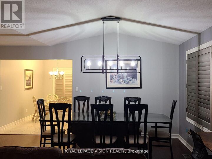Property Photo:  8001 Woodsview Crescent  ON L2H 3E9 