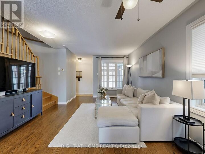 Property Photo:  605 Willowick Drive  ON L3X 2A9 