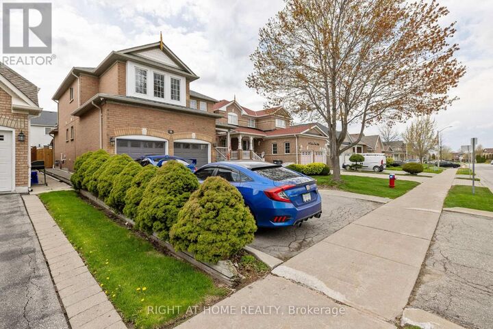 Property Photo:  8 Fletchers Creek Boulevard  ON L6X 4R6 