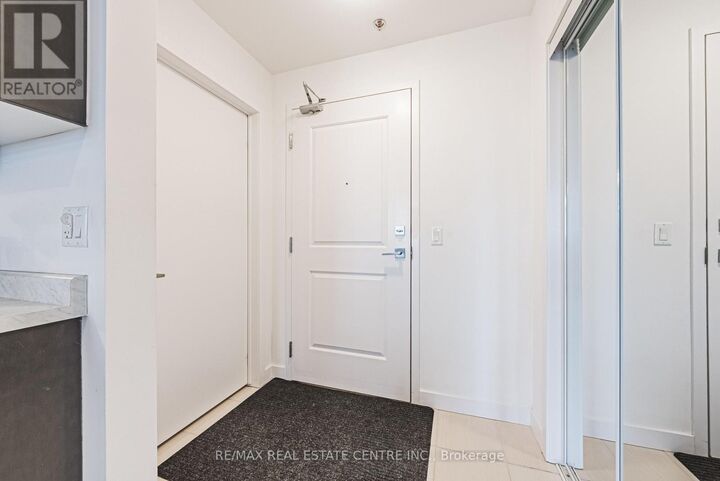 Property Photo:  2486 Old Bronte Road 711  ON L6M 4J2 