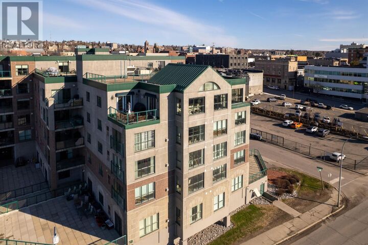 Property Photo:  501 50 Water St S  ON P7B 6Y9 