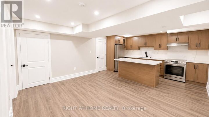 Property Photo:  1004 Tigerlily Trail  ON L1X 0G6 