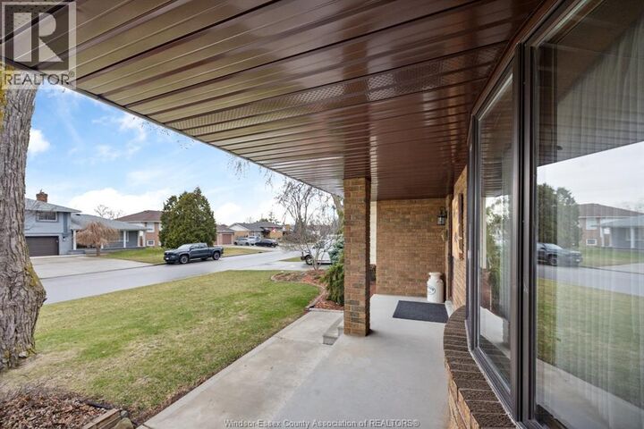Property Photo:  2374 Randolph Avenue  ON N8E 3X4 