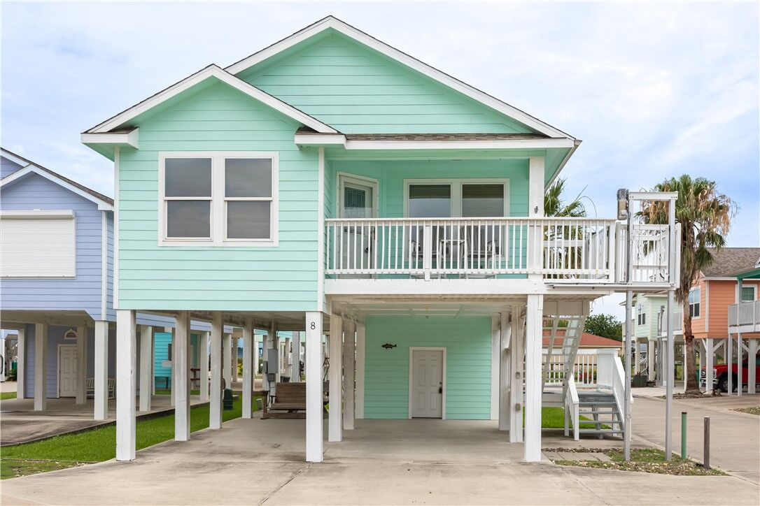 Property Photo: 1549 S Commercial Street 8 TX 78336