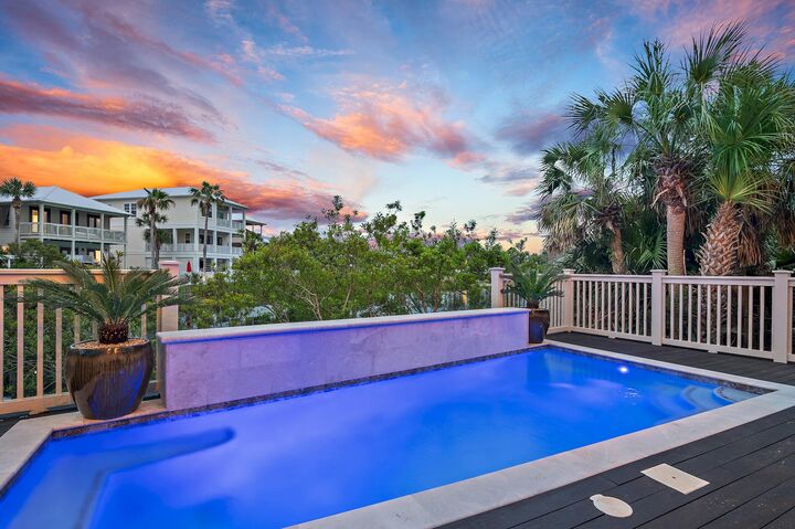 Property Photo:  3574 Waverly Circle  FL 32541 