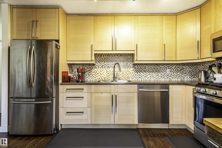 Property Photo:  14238 22A Street NW  AB T5Y 1E1 