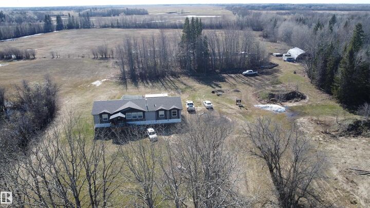 Property Photo: 61516 Rg Rd 204 AB T0A 2P0