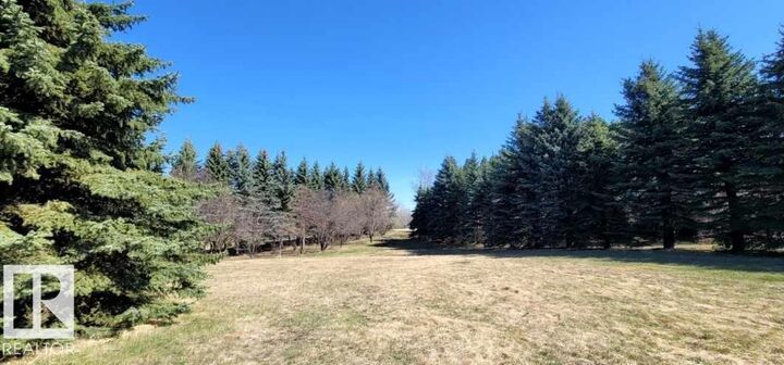 Property Photo:  52519 Rge Road 21 30  AB T0E 0H0 