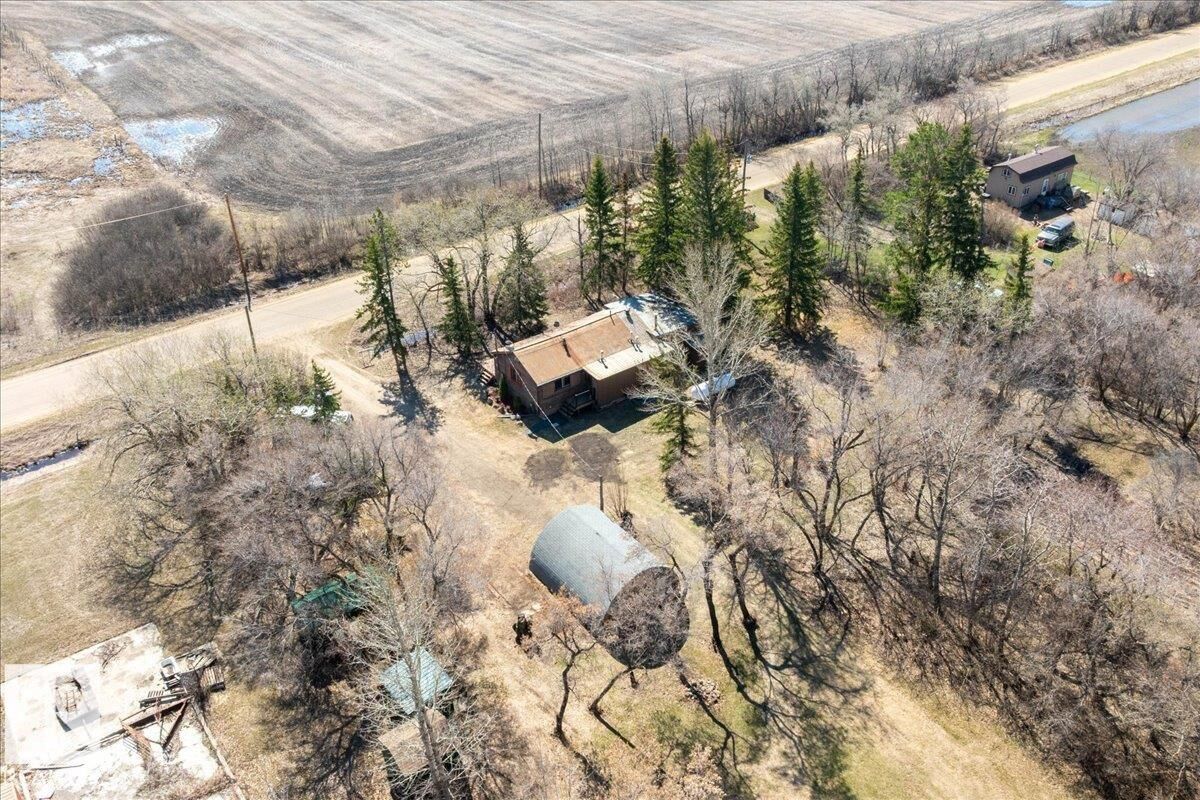 Property Photo:  49216 RR 161A  AB T0B 2C0 