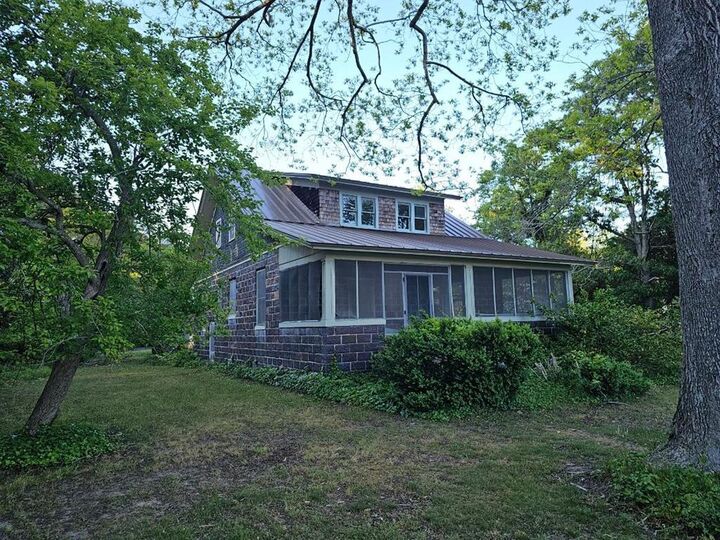 Property Photo:  18346 Hermitage Rd  VA 23417 