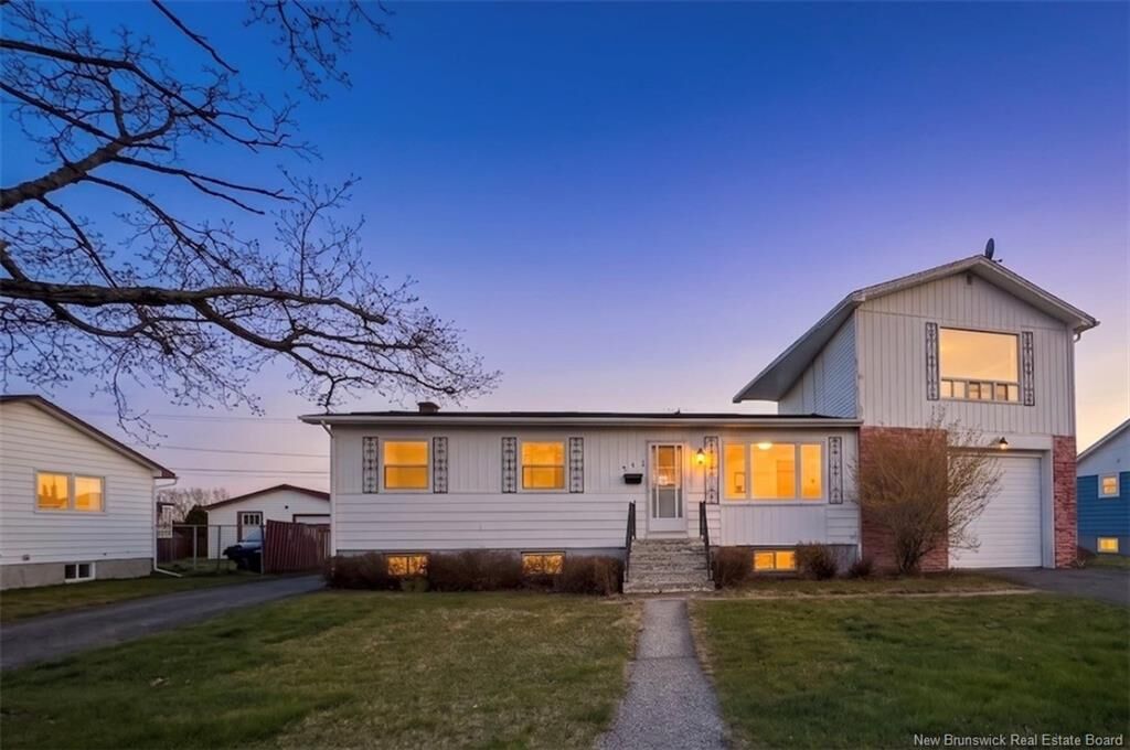 Property Photo:  355 Beaconsfield Crescent  NB E2M 2H7 