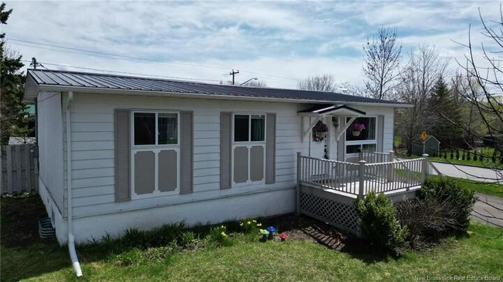 Property Photo:  154 Barton Crescent  NB E3A 5A6 