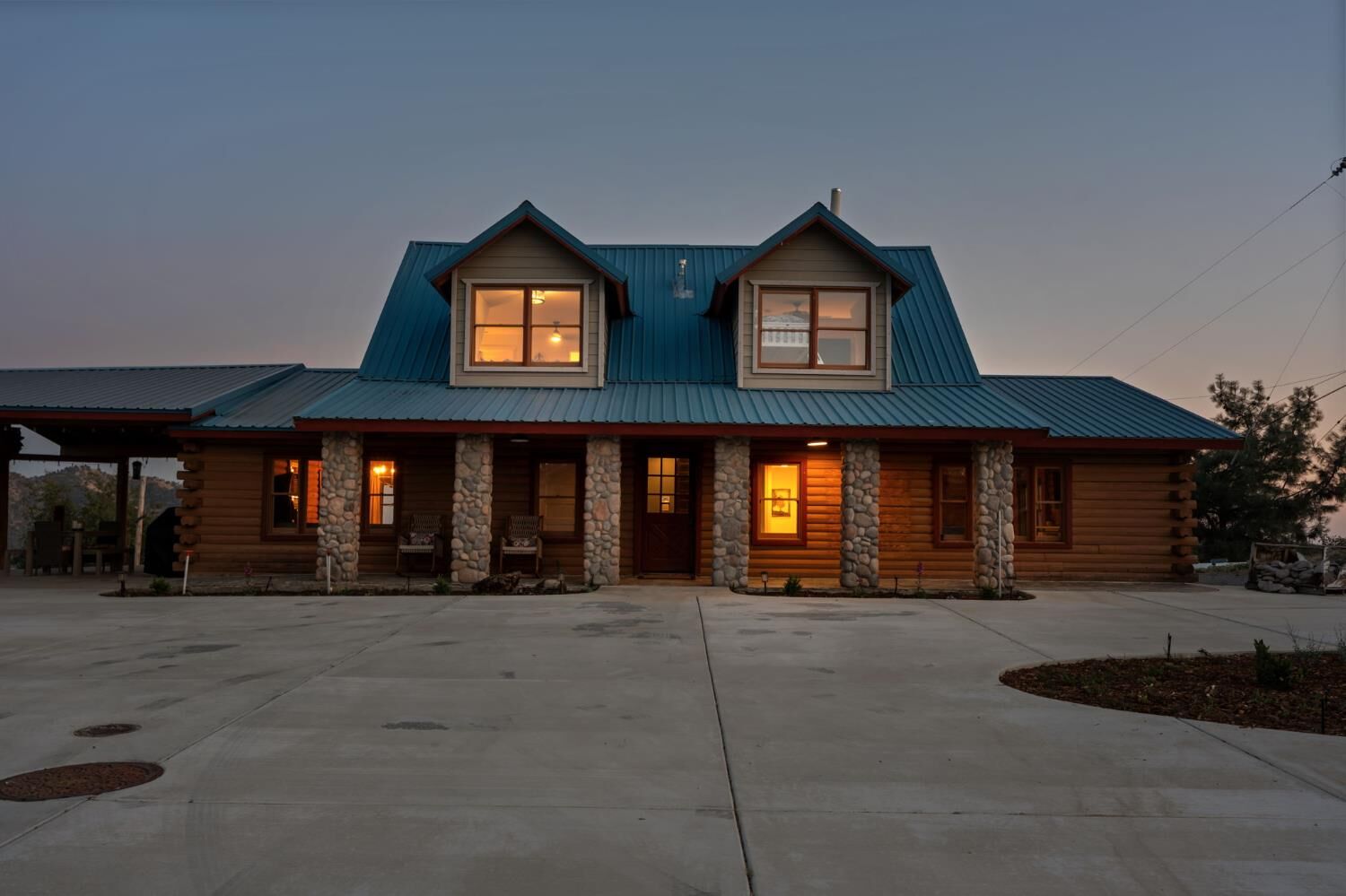 Property Photo: 20146 Nicholas Road CA 93619