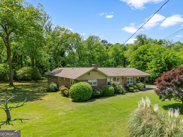 Property Photo:  106 NE E Valley Rd  GA 30161 