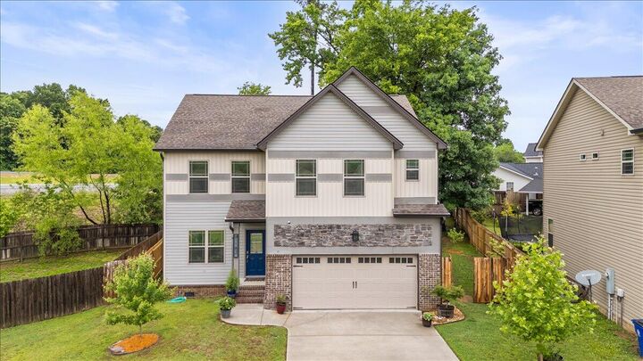 Property Photo:  1182 Stone Gate Circle NW  TN 37312 