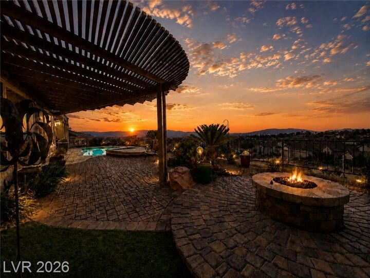 Property Photo:  2722 Hartwick Pines Drive  NV 89052 