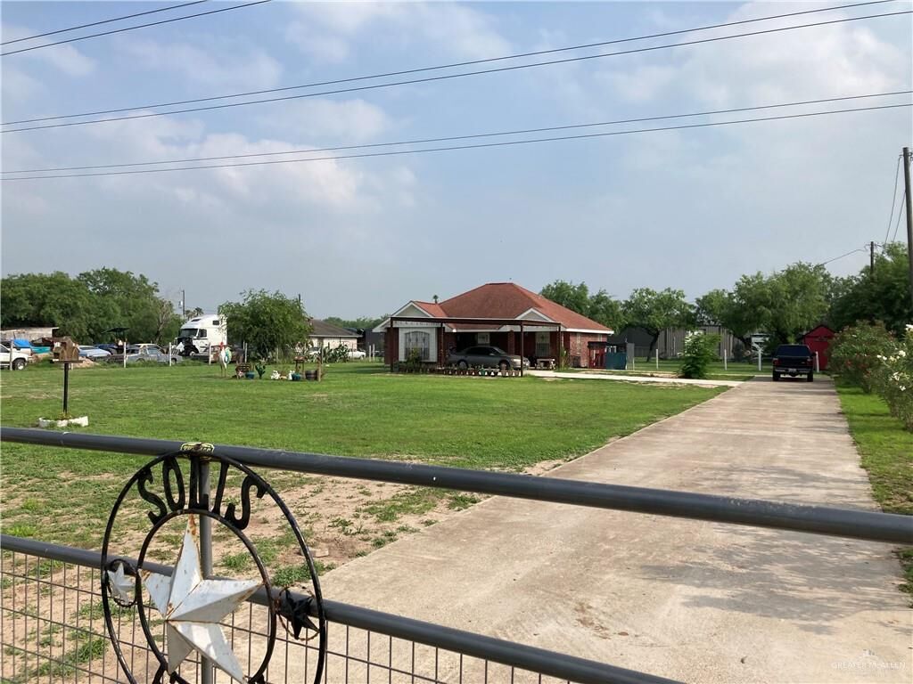 Property Photo:  2318 E Mile 19 Road N  TX 78542 