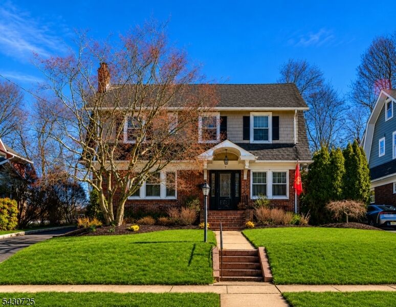 Property Photo:  7 Wayland Dr  NJ 07044 