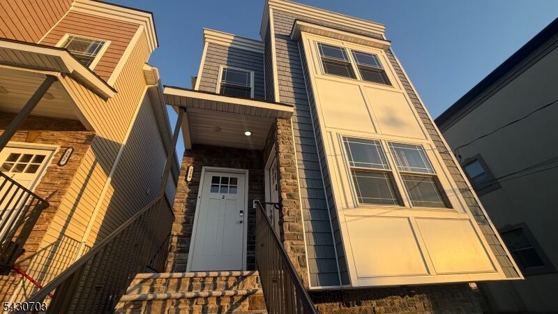 Property Photo:  234 Palmer St 2  NJ 07202 