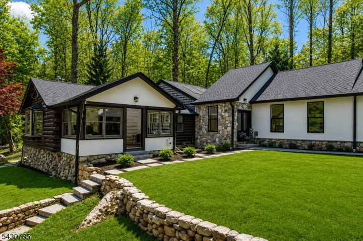 Property Photo: 47 Glenside Trl NJ 07871