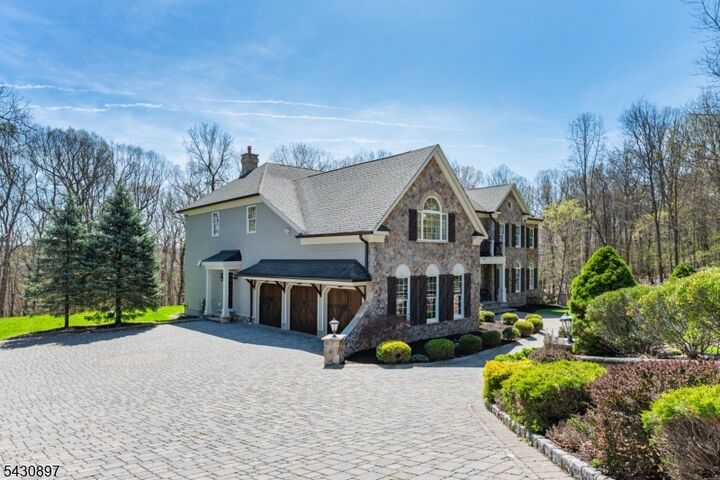 Property Photo:  3 Quarterhorse Xing  NJ 07871 