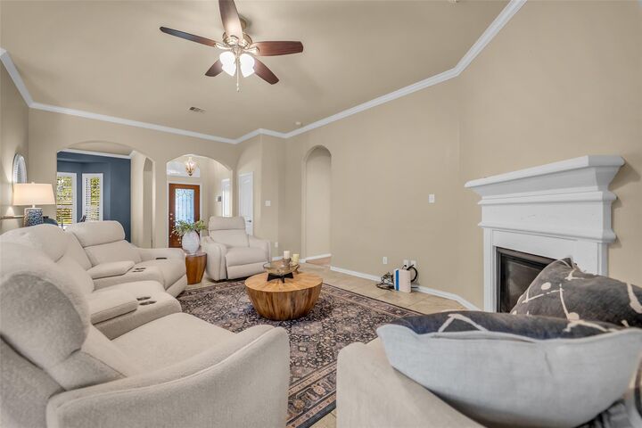 Property Photo: 20722 Oakhurst Creek TX 77365