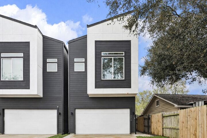 Property Photo: 5318 Wunder Lane TX 77091