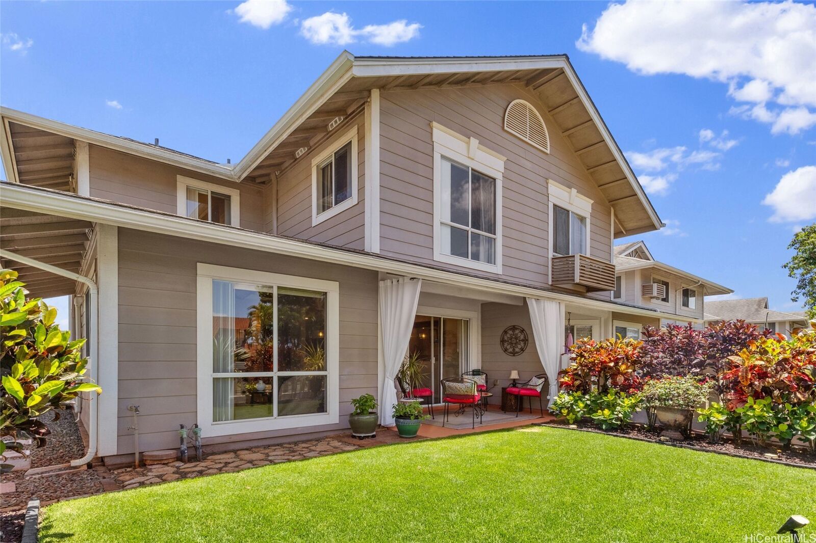 Property Photo:  94-642 Lumiauau Street B4  HI 96797 