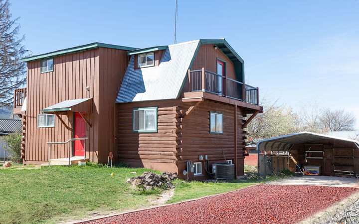 Property Photo:  38 S 500 W  UT 84761 