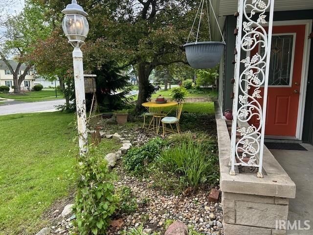 Property Photo:  1617 Pemberton Drive  IN 46805 