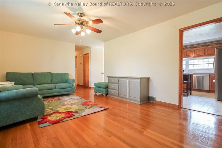 Property Photo:  2731 Kincaid Drive  WV 25177 