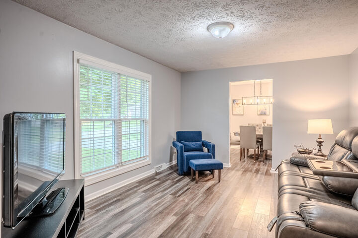Property Photo:  1229 Miami Trail  KY 40601 