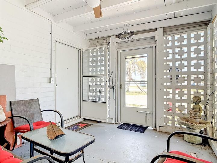 Property Photo:  27 Alamanda Drive  FL 32176 