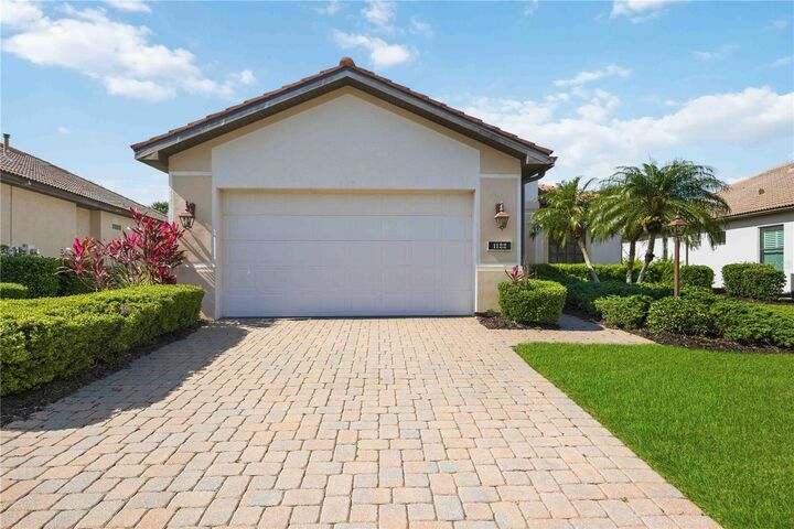 Property Photo:  1122 Cielo Court  FL 34275 