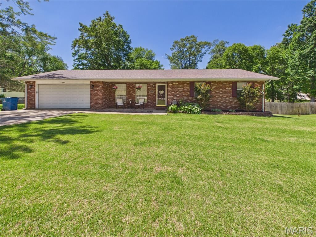 Property Photo: 6201 Pinecrest Drive MO 63901