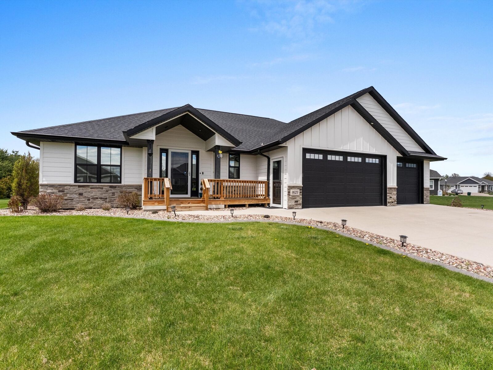 Property Photo:  1625 Drusillas Way  WI 54313 