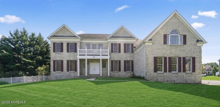 Property Photo:  10 Rockingham Court  NJ 07726 