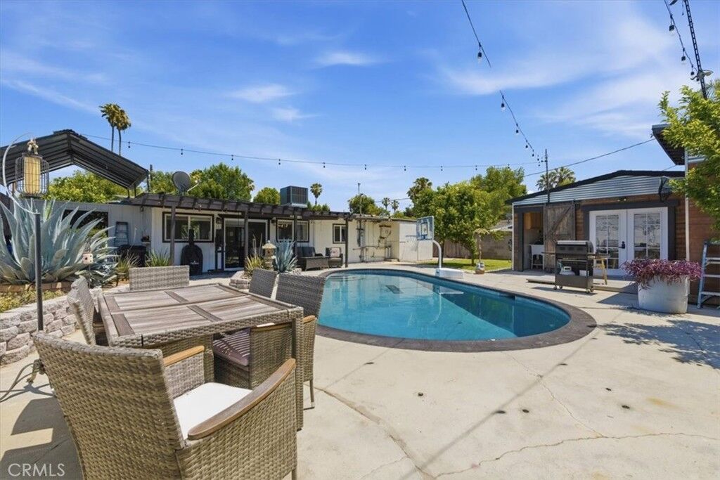 Property Photo:  7959 Bothwell  CA 91335 