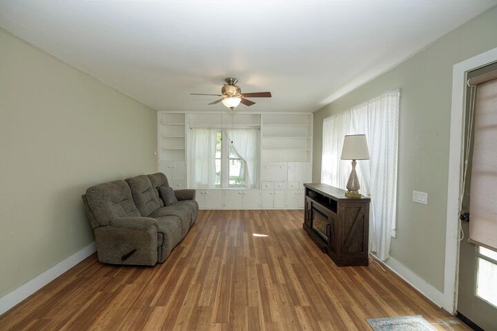 Property Photo: 5114 South Avenue CA 95319