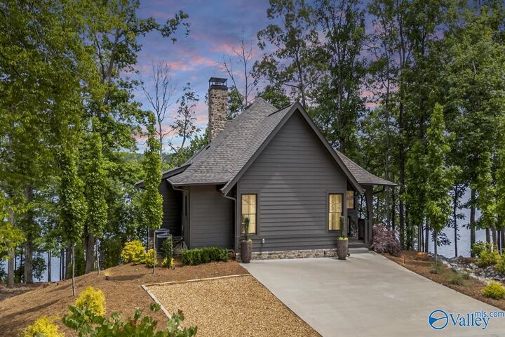 Property Photo:  66 Waterside Circle  AL 35504 