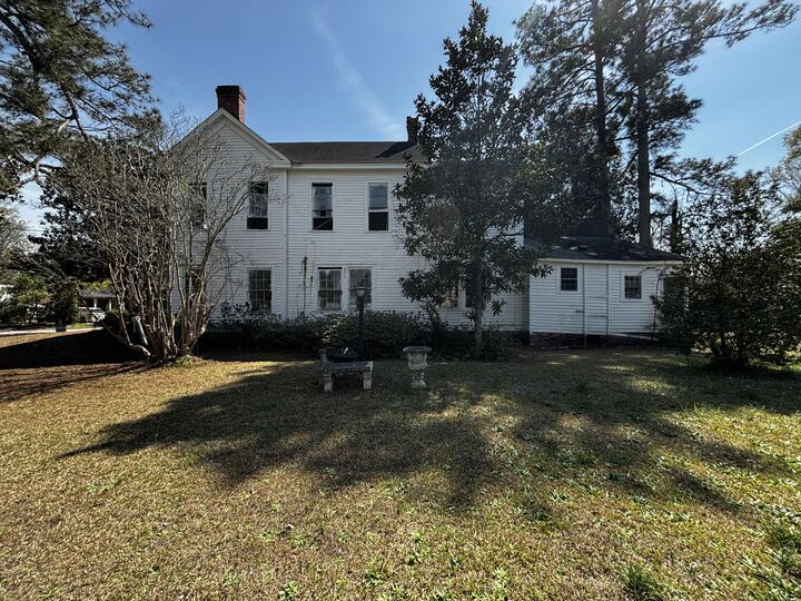 Property Photo:  301 Cleveland Street  GA  