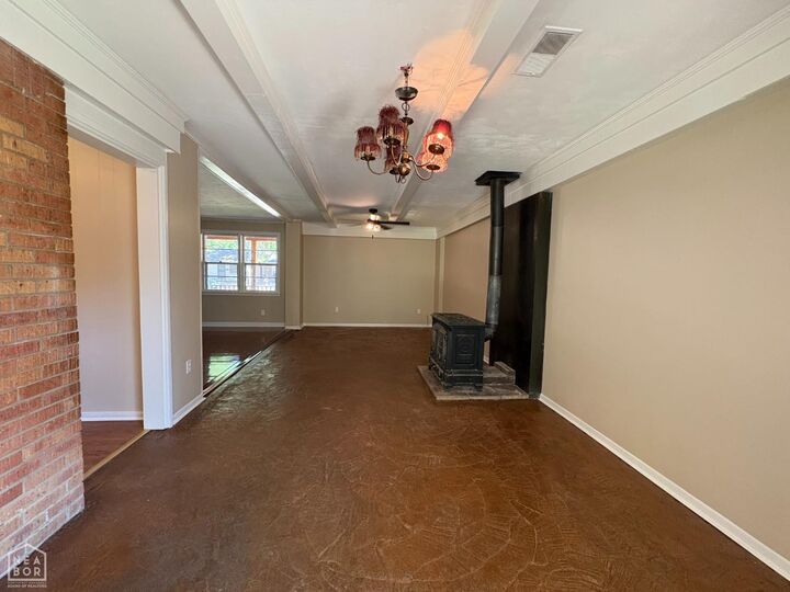 Property Photo: 610 N Roselawn AR 72301