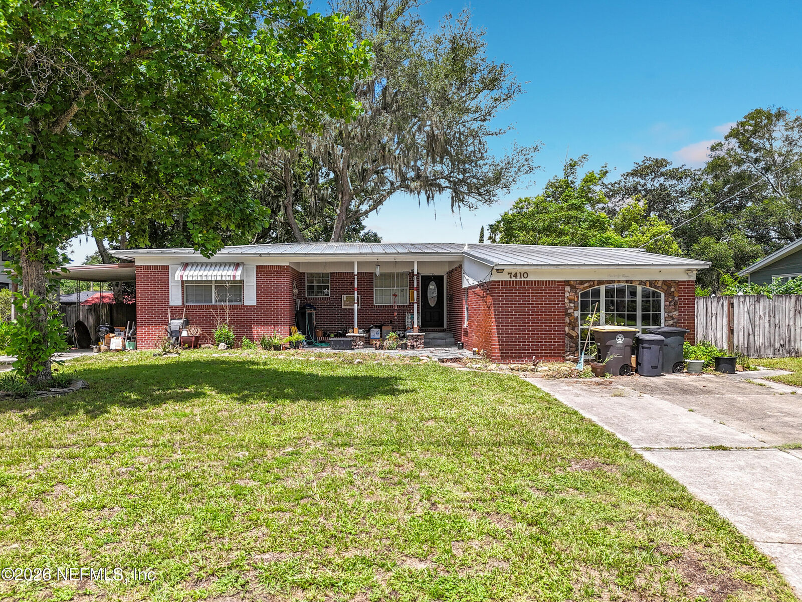 Property Photo:  7410 Pineville Drive  FL 32244 